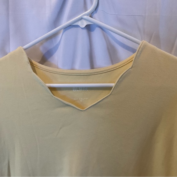 Blair women’s scallop neck pale yellow tshirt w/elbow length sleeves size medium - Picture 7 of 8